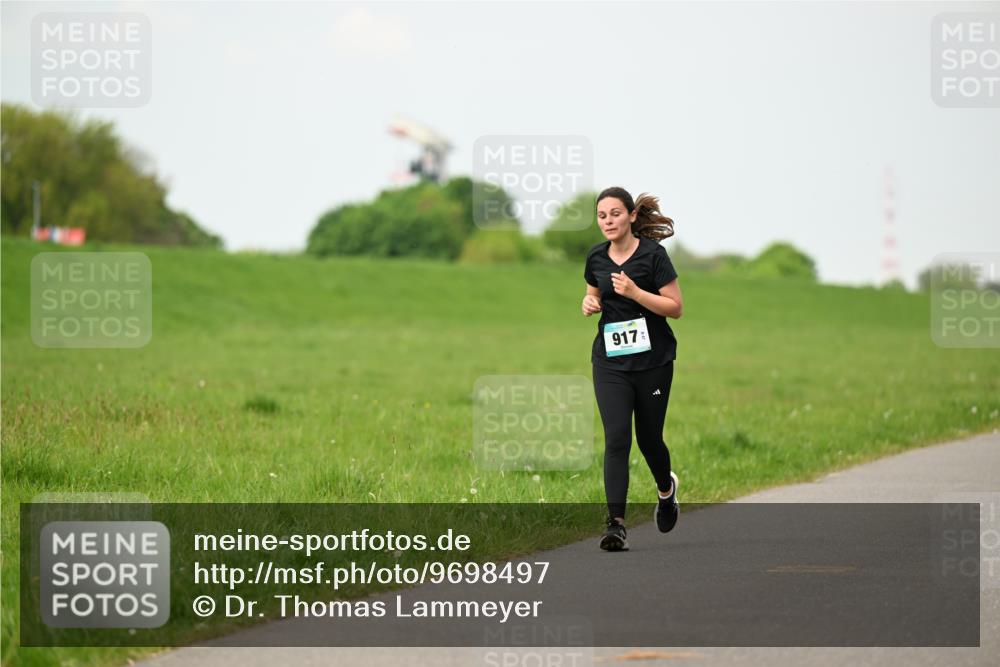 10.05.2026 - 8. Wedeler Halbmarathon Dr. Thomas Lammeyer http://msf.ph/oto/9698497 10.05.2026 11:33:18 Laufen 917 meine-sportfotos.de