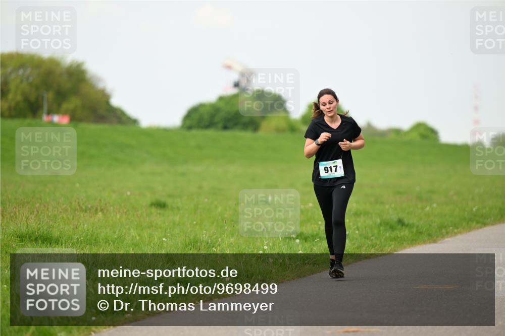 10.05.2026 - 8. Wedeler Halbmarathon Dr. Thomas Lammeyer http://msf.ph/oto/9698499 10.05.2026 11:33:18 Laufen 917 meine-sportfotos.de