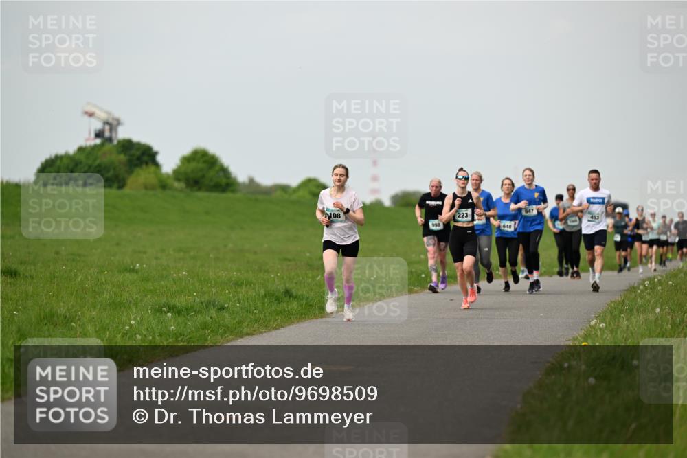 10.05.2026 - 8. Wedeler Halbmarathon Dr. Thomas Lammeyer http://msf.ph/oto/9698509 10.05.2026 11:33:24 Laufen 108, 998, 223, 648, 453 meine-sportfotos.de