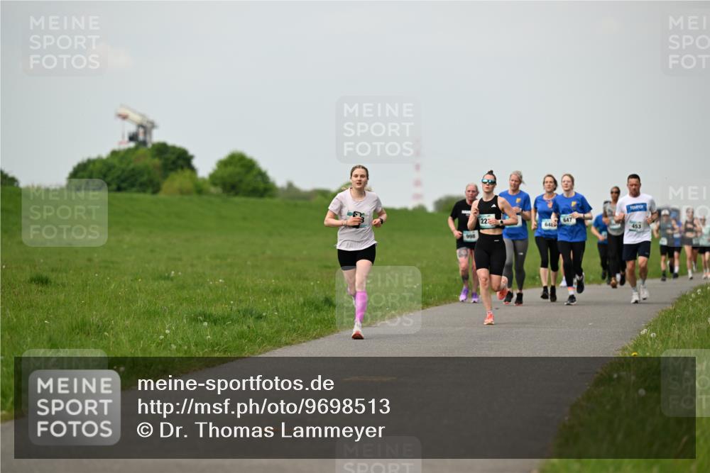 10.05.2026 - 8. Wedeler Halbmarathon Dr. Thomas Lammeyer http://msf.ph/oto/9698513 10.05.2026 11:33:25 Laufen 998, 647, 453 meine-sportfotos.de