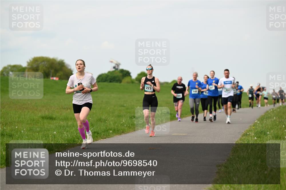 10.05.2026 - 8. Wedeler Halbmarathon Dr. Thomas Lammeyer http://msf.ph/oto/9698540 10.05.2026 11:33:29 Laufen 223 meine-sportfotos.de
