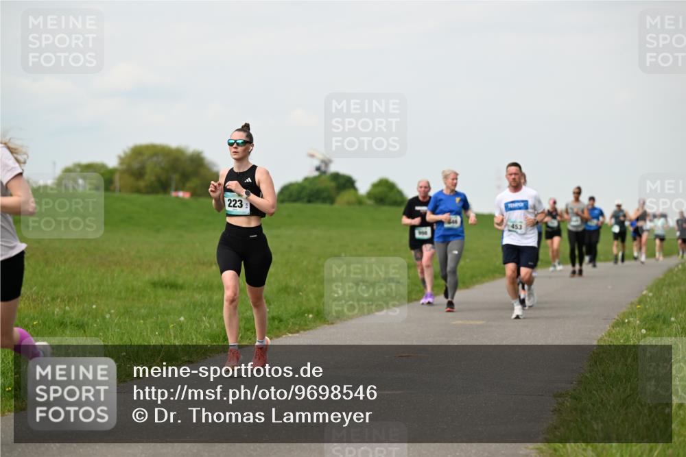 10.05.2026 - 8. Wedeler Halbmarathon Dr. Thomas Lammeyer http://msf.ph/oto/9698546 10.05.2026 11:33:31 Laufen 223, 453 meine-sportfotos.de