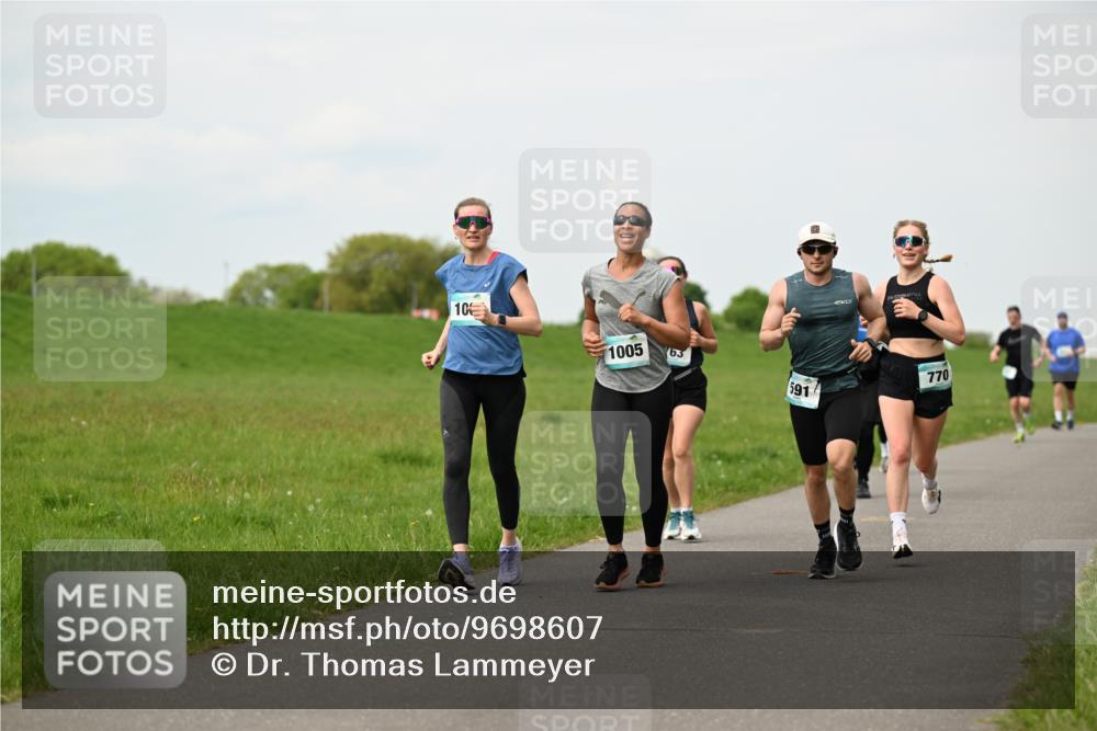 10.05.2026 - 8. Wedeler Halbmarathon Dr. Thomas Lammeyer http://msf.ph/oto/9698607 10.05.2026 11:33:41 Laufen 1005, 770, 591 meine-sportfotos.de
