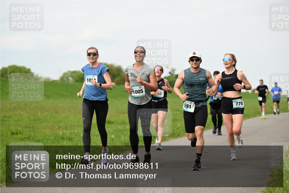 10.05.2026 - 8. Wedeler Halbmarathon Dr. Thomas Lammeyer http://msf.ph/oto/9698611 10.05.2026 11:33:42 Laufen 1005, 591, 770 meine-sportfotos.de