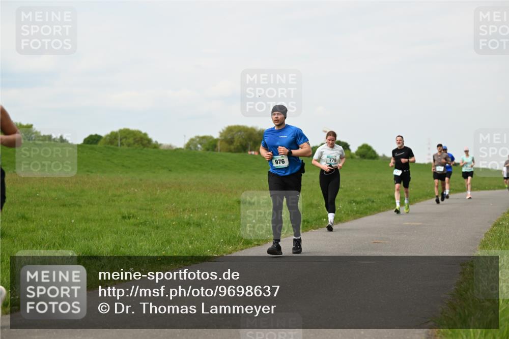 10.05.2026 - 8. Wedeler Halbmarathon Dr. Thomas Lammeyer http://msf.ph/oto/9698637 10.05.2026 11:33:46 Laufen 976, 778 meine-sportfotos.de
