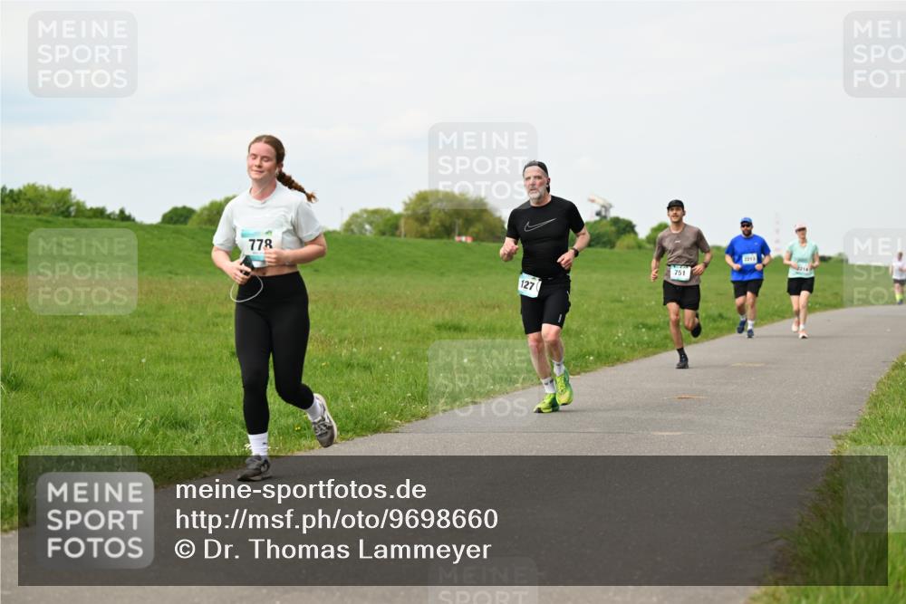 10.05.2026 - 8. Wedeler Halbmarathon Dr. Thomas Lammeyer http://msf.ph/oto/9698660 10.05.2026 11:33:50 Laufen 778, 127, 751, 2213 meine-sportfotos.de