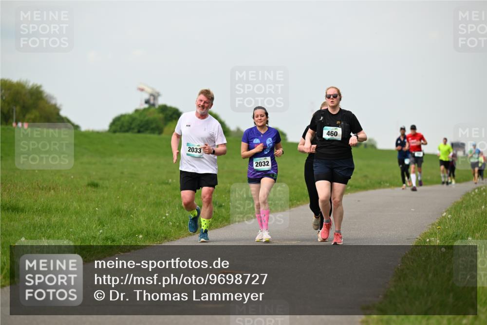 10.05.2026 - 8. Wedeler Halbmarathon Dr. Thomas Lammeyer http://msf.ph/oto/9698727 10.05.2026 11:34:11 Laufen 2033, 2032, 460 meine-sportfotos.de