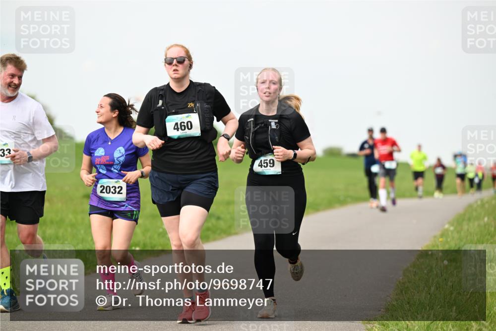 10.05.2026 - 8. Wedeler Halbmarathon Dr. Thomas Lammeyer http://msf.ph/oto/9698747 10.05.2026 11:34:14 Laufen 2032, 460, 459 meine-sportfotos.de