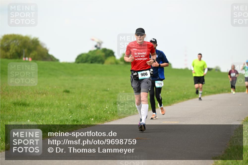 10.05.2026 - 8. Wedeler Halbmarathon Dr. Thomas Lammeyer http://msf.ph/oto/9698759 10.05.2026 11:34:21 Laufen 906, 771 meine-sportfotos.de