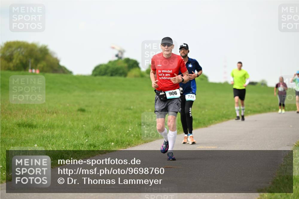10.05.2026 - 8. Wedeler Halbmarathon Dr. Thomas Lammeyer http://msf.ph/oto/9698760 10.05.2026 11:34:22 Laufen 906, 771 meine-sportfotos.de