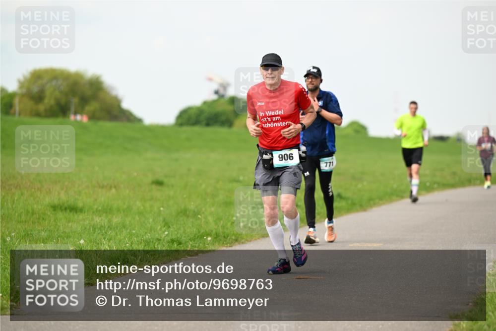 10.05.2026 - 8. Wedeler Halbmarathon Dr. Thomas Lammeyer http://msf.ph/oto/9698763 10.05.2026 11:34:22 Laufen 906, 771 meine-sportfotos.de