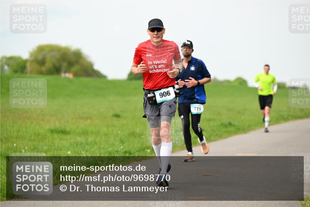10.05.2026 - 8. Wedeler Halbmarathon Dr. Thomas Lammeyer http://msf.ph/oto/9698770 10.05.2026 11:34:23 Laufen 906, 771 meine-sportfotos.de