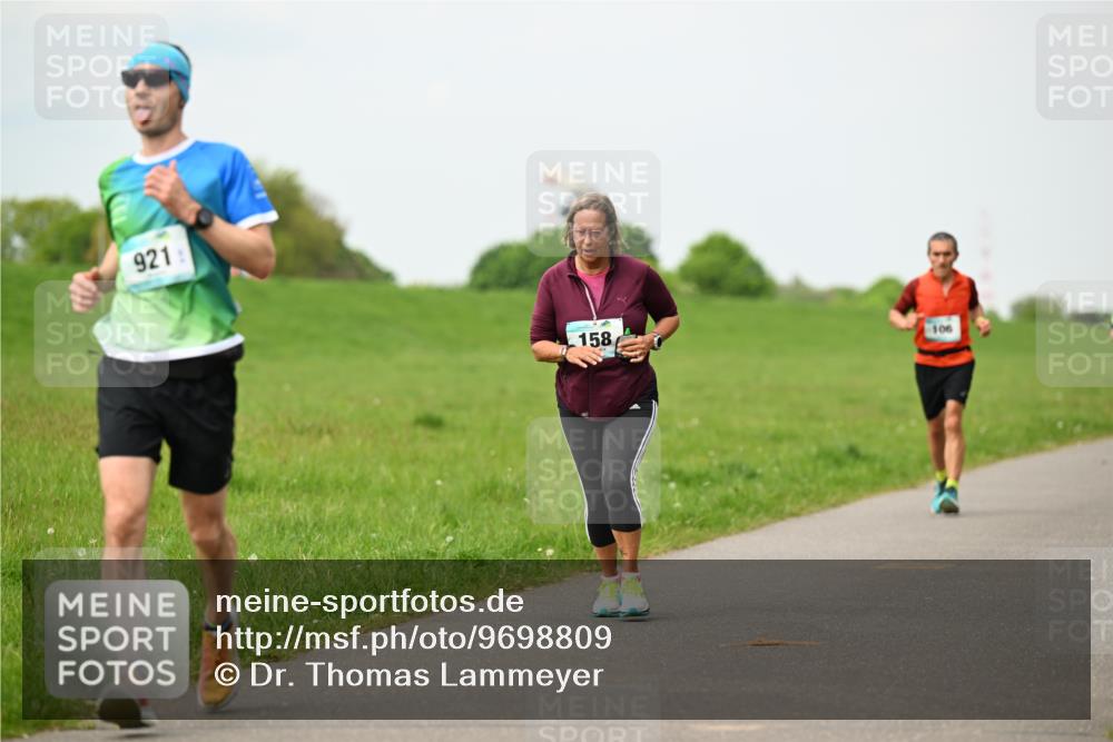 10.05.2026 - 8. Wedeler Halbmarathon Dr. Thomas Lammeyer http://msf.ph/oto/9698809 10.05.2026 11:34:36 Laufen 921, 158, 106 meine-sportfotos.de