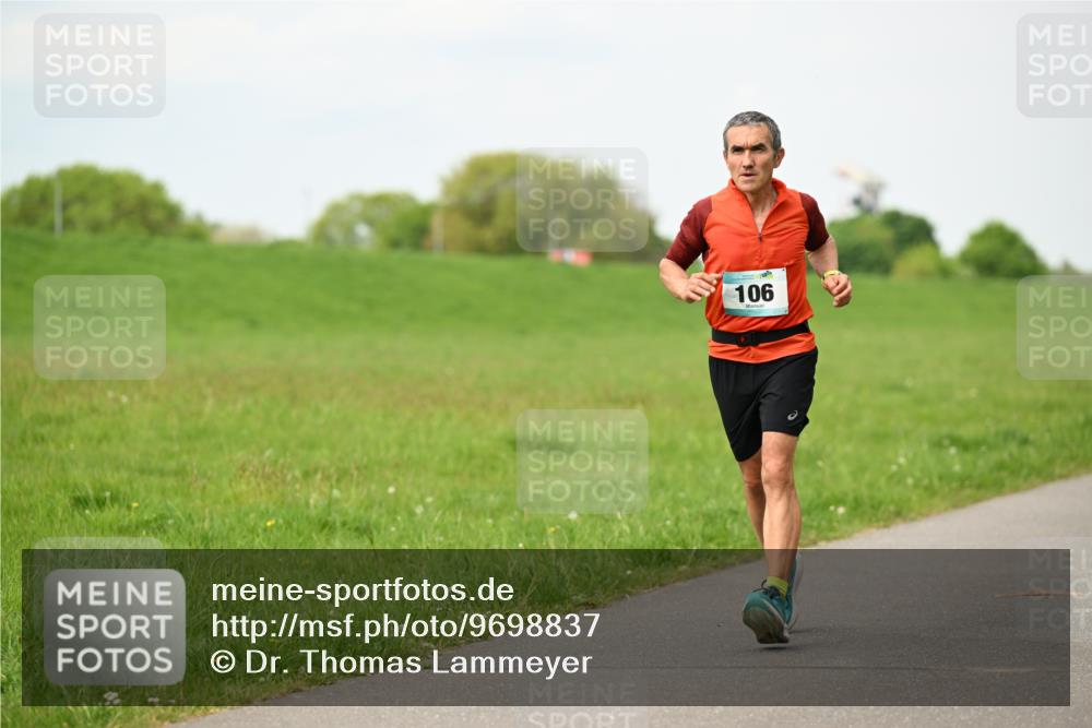 10.05.2026 - 8. Wedeler Halbmarathon Dr. Thomas Lammeyer http://msf.ph/oto/9698837 10.05.2026 11:34:40 Laufen 106 meine-sportfotos.de