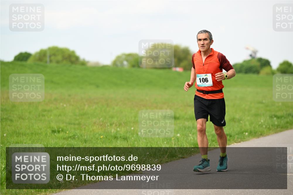 10.05.2026 - 8. Wedeler Halbmarathon Dr. Thomas Lammeyer http://msf.ph/oto/9698839 10.05.2026 11:34:41 Laufen 106 meine-sportfotos.de