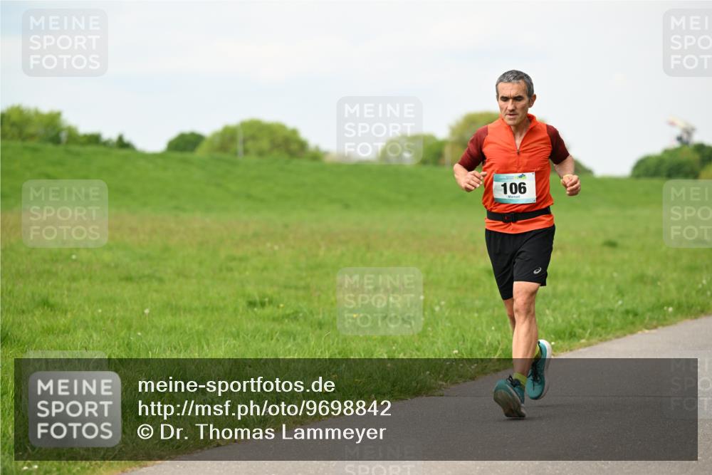 10.05.2026 - 8. Wedeler Halbmarathon Dr. Thomas Lammeyer http://msf.ph/oto/9698842 10.05.2026 11:34:41 Laufen 106 meine-sportfotos.de