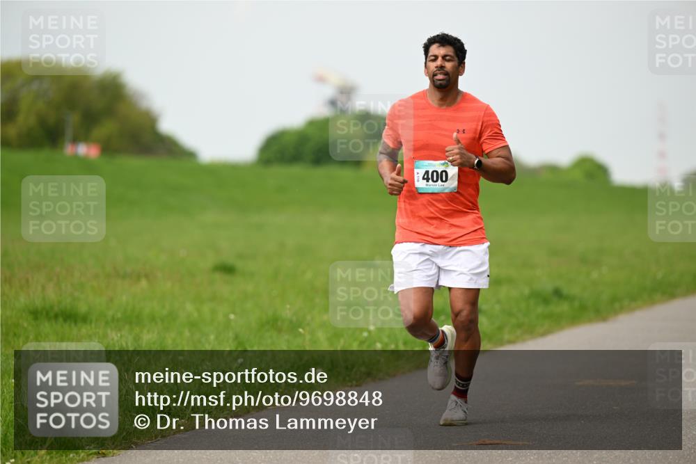 10.05.2026 - 8. Wedeler Halbmarathon Dr. Thomas Lammeyer http://msf.ph/oto/9698848 10.05.2026 11:34:54 Laufen 400 meine-sportfotos.de