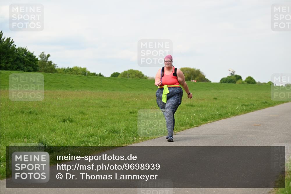 10.05.2026 - 8. Wedeler Halbmarathon Dr. Thomas Lammeyer http://msf.ph/oto/9698939 10.05.2026 11:35:18 Laufen  meine-sportfotos.de