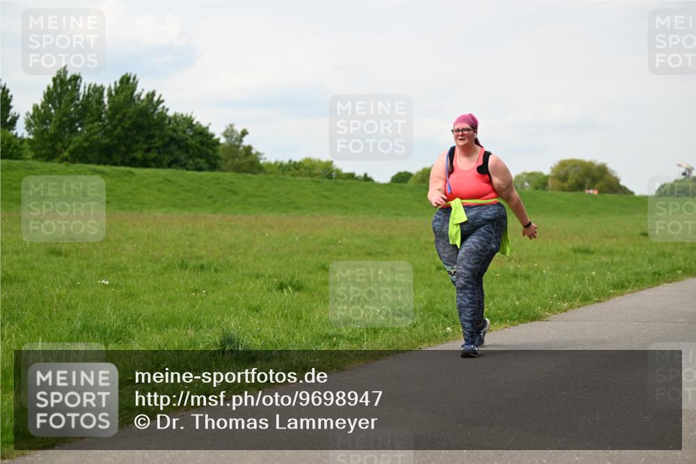 10.05.2026 - 8. Wedeler Halbmarathon Dr. Thomas Lammeyer http://msf.ph/oto/9698947 10.05.2026 11:35:19 Laufen  meine-sportfotos.de
