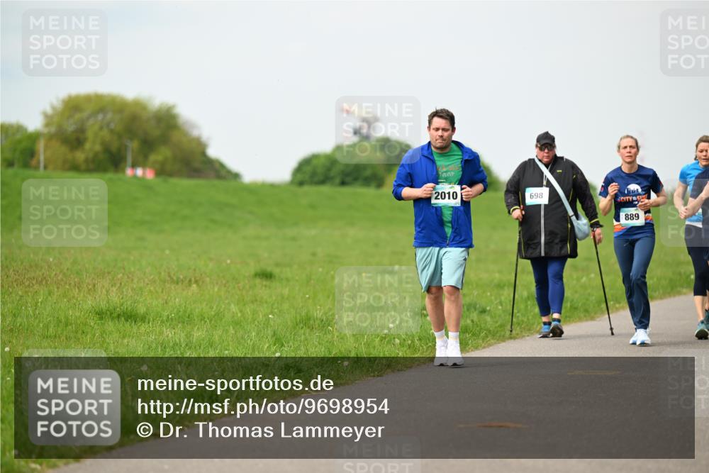 10.05.2026 - 8. Wedeler Halbmarathon Dr. Thomas Lammeyer http://msf.ph/oto/9698954 10.05.2026 11:35:32 Laufen 2020, 2010, 698, 889 meine-sportfotos.de