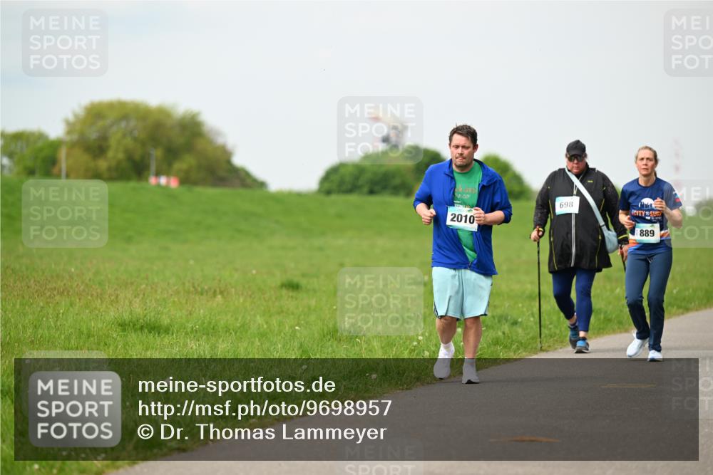 10.05.2026 - 8. Wedeler Halbmarathon Dr. Thomas Lammeyer http://msf.ph/oto/9698957 10.05.2026 11:35:32 Laufen 2010, 698, 889 meine-sportfotos.de