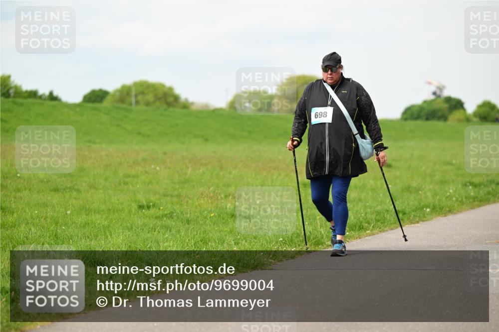 10.05.2026 - 8. Wedeler Halbmarathon Dr. Thomas Lammeyer http://msf.ph/oto/9699004 10.05.2026 11:35:41 Laufen 698 meine-sportfotos.de