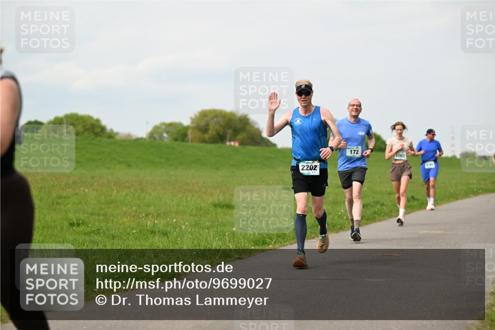 10.05.2026 - 8. Wedeler Halbmarathon Dr. Thomas Lammeyer http://msf.ph/oto/9699027 10.05.2026 11:35:46 Laufen 2202, 172, 1007 meine-sportfotos.de