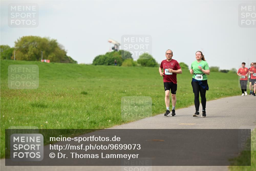 10.05.2026 - 8. Wedeler Halbmarathon Dr. Thomas Lammeyer http://msf.ph/oto/9699073 10.05.2026 11:35:55 Laufen 199 meine-sportfotos.de