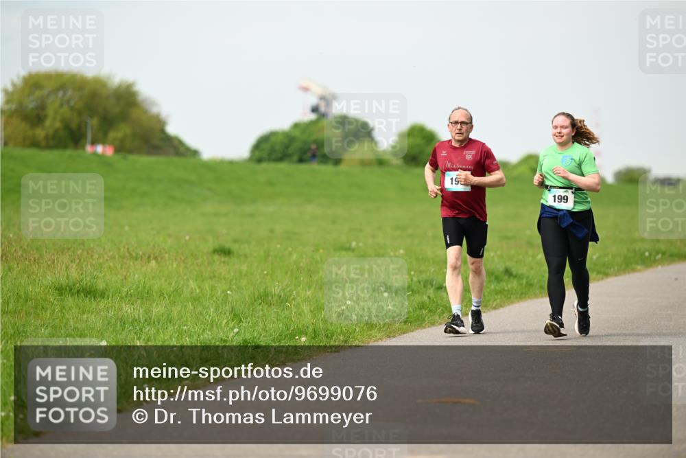 10.05.2026 - 8. Wedeler Halbmarathon Dr. Thomas Lammeyer http://msf.ph/oto/9699076 10.05.2026 11:35:56 Laufen 199 meine-sportfotos.de
