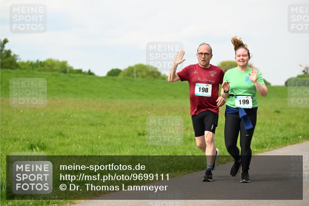 10.05.2026 - 8. Wedeler Halbmarathon Dr. Thomas Lammeyer http://msf.ph/oto/9699111 10.05.2026 11:36:02 Laufen 198, 199 meine-sportfotos.de