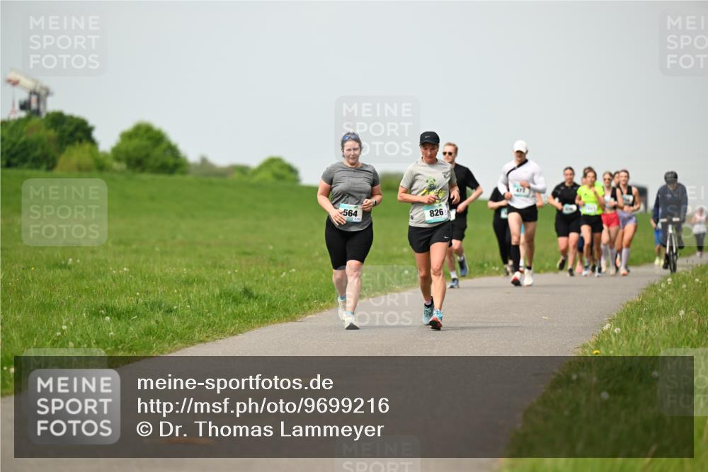 10.05.2026 - 8. Wedeler Halbmarathon Dr. Thomas Lammeyer http://msf.ph/oto/9699216 10.05.2026 11:36:26 Laufen 564, 826 meine-sportfotos.de