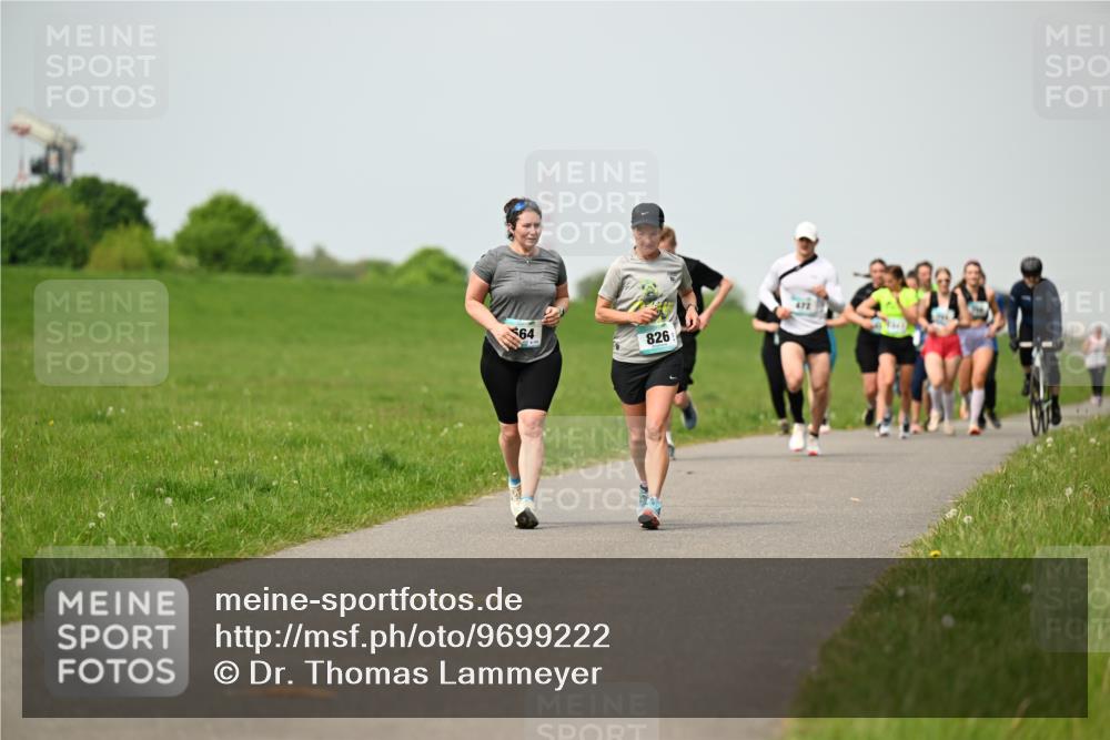 10.05.2026 - 8. Wedeler Halbmarathon Dr. Thomas Lammeyer http://msf.ph/oto/9699222 10.05.2026 11:36:27 Laufen 826 meine-sportfotos.de