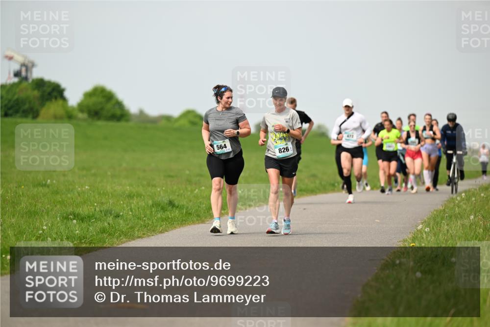 10.05.2026 - 8. Wedeler Halbmarathon Dr. Thomas Lammeyer http://msf.ph/oto/9699223 10.05.2026 11:36:27 Laufen 564, 826 meine-sportfotos.de