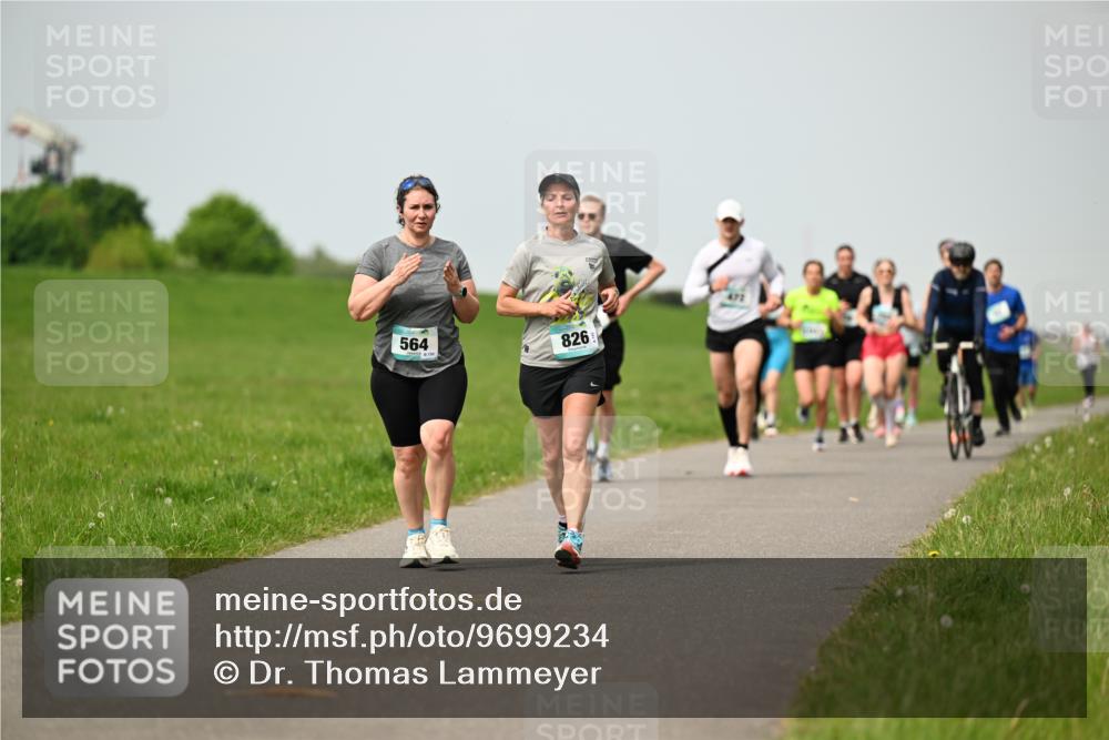 10.05.2026 - 8. Wedeler Halbmarathon Dr. Thomas Lammeyer http://msf.ph/oto/9699234 10.05.2026 11:36:29 Laufen 564, 826 meine-sportfotos.de