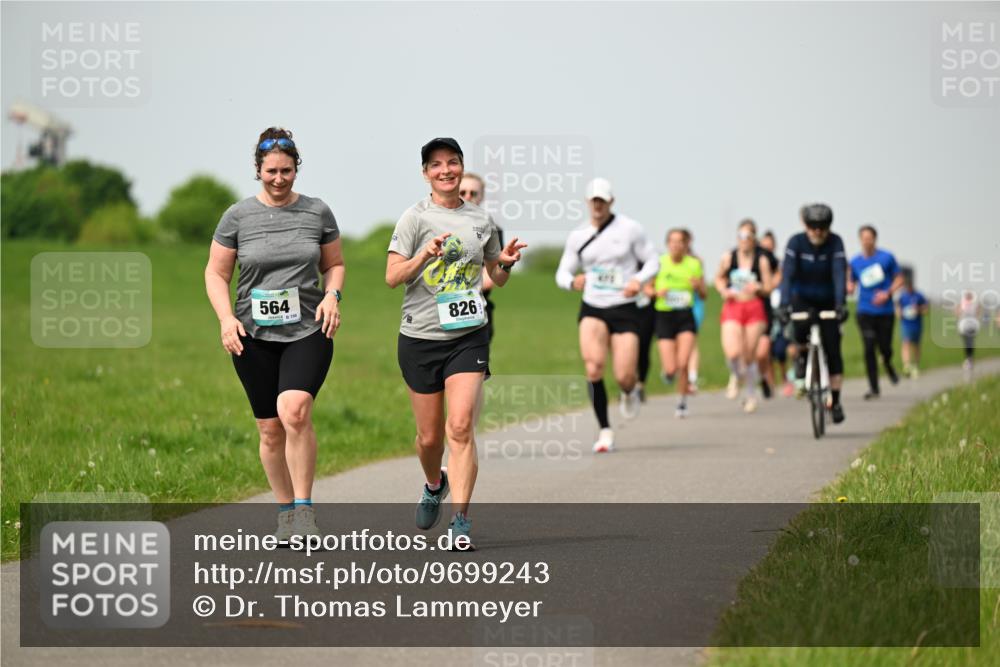 10.05.2026 - 8. Wedeler Halbmarathon Dr. Thomas Lammeyer http://msf.ph/oto/9699243 10.05.2026 11:36:30 Laufen 564, 150, 826 meine-sportfotos.de