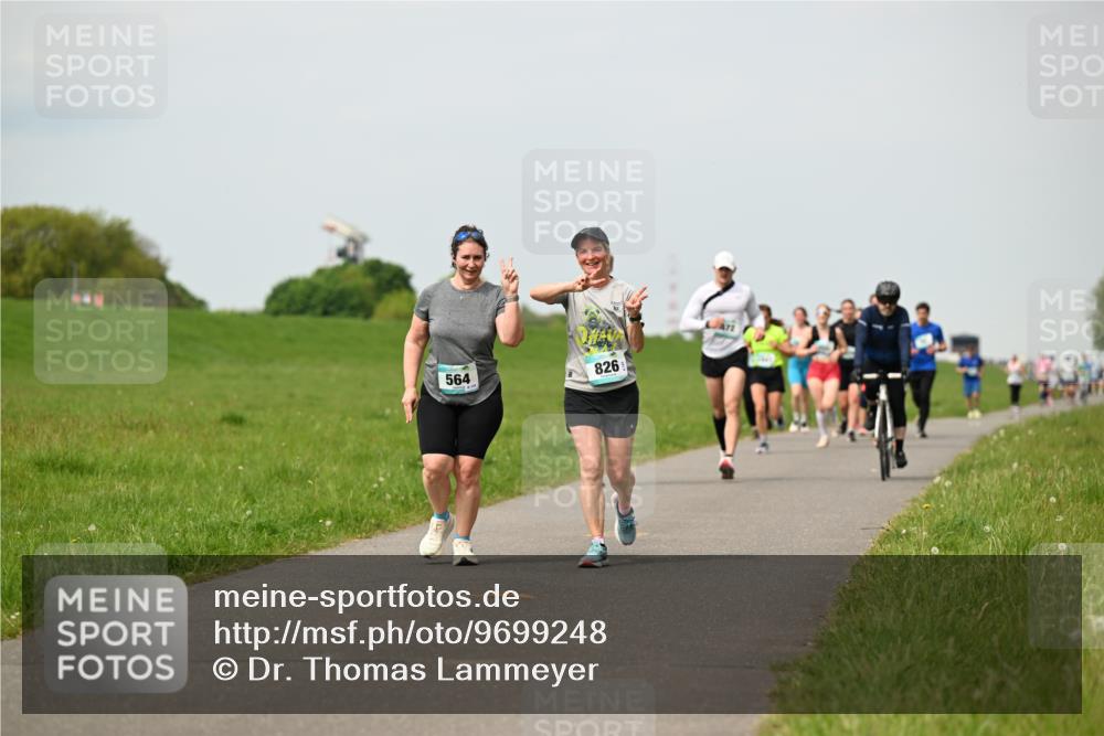 10.05.2026 - 8. Wedeler Halbmarathon Dr. Thomas Lammeyer http://msf.ph/oto/9699248 10.05.2026 11:36:31 Laufen 564, 826 meine-sportfotos.de