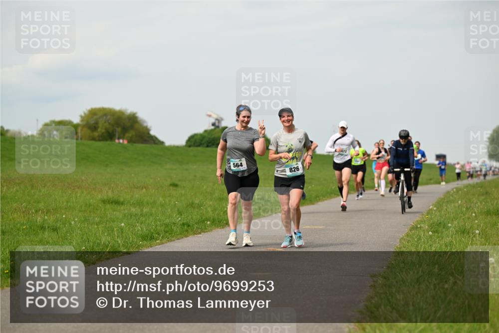 10.05.2026 - 8. Wedeler Halbmarathon Dr. Thomas Lammeyer http://msf.ph/oto/9699253 10.05.2026 11:36:32 Laufen 564, 826 meine-sportfotos.de