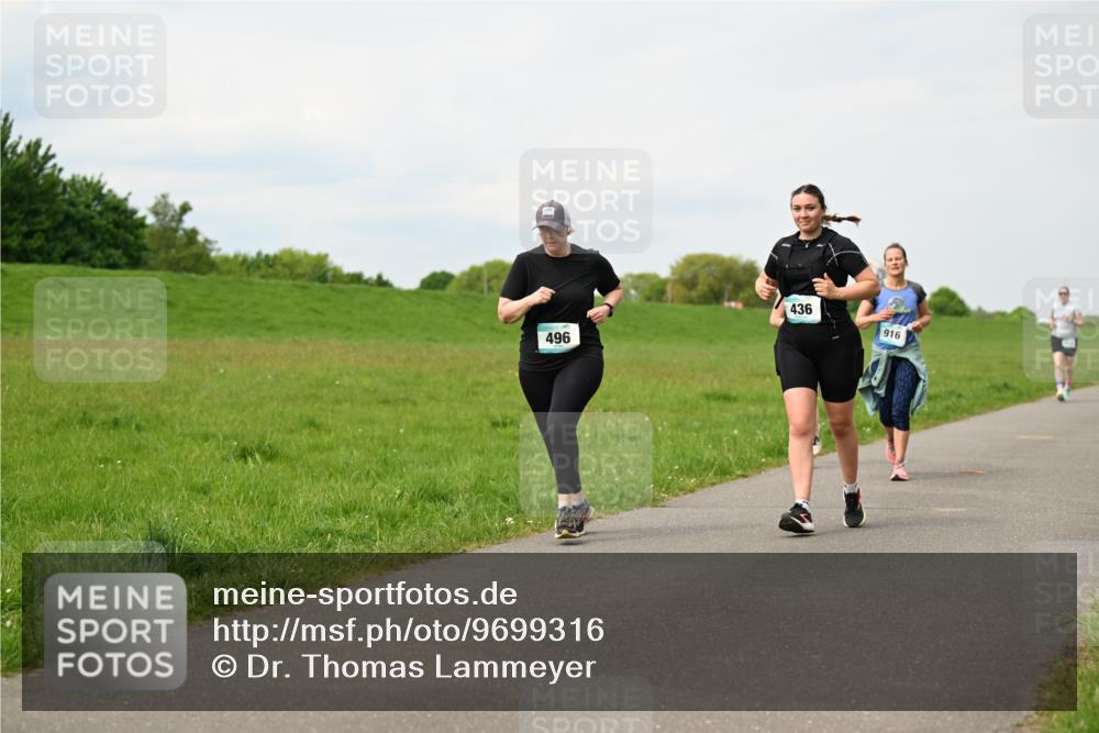 10.05.2026 - 8. Wedeler Halbmarathon Dr. Thomas Lammeyer http://msf.ph/oto/9699316 10.05.2026 11:36:46 Laufen 496, 436, 916 meine-sportfotos.de