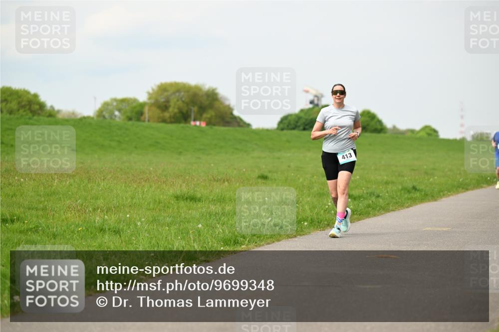 10.05.2026 - 8. Wedeler Halbmarathon Dr. Thomas Lammeyer http://msf.ph/oto/9699348 10.05.2026 11:36:52 Laufen 413 meine-sportfotos.de