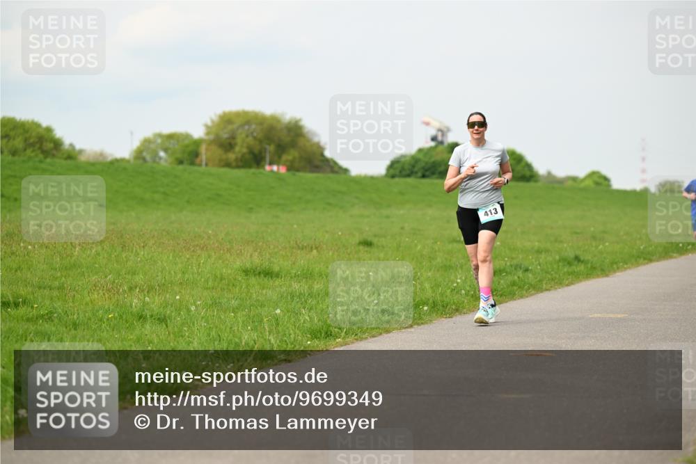 10.05.2026 - 8. Wedeler Halbmarathon Dr. Thomas Lammeyer http://msf.ph/oto/9699349 10.05.2026 11:36:52 Laufen 413 meine-sportfotos.de