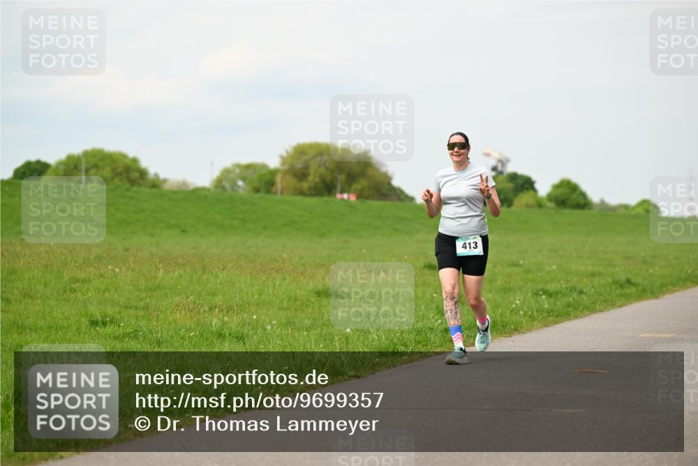10.05.2026 - 8. Wedeler Halbmarathon Dr. Thomas Lammeyer http://msf.ph/oto/9699357 10.05.2026 11:36:53 Laufen 413 meine-sportfotos.de