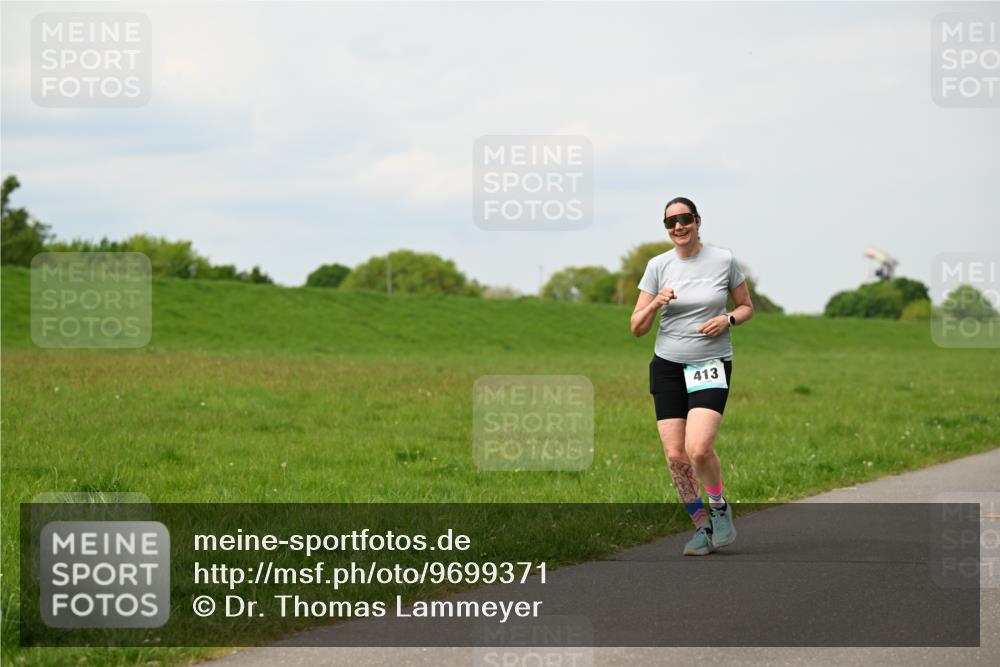 10.05.2026 - 8. Wedeler Halbmarathon Dr. Thomas Lammeyer http://msf.ph/oto/9699371 10.05.2026 11:36:55 Laufen 413 meine-sportfotos.de