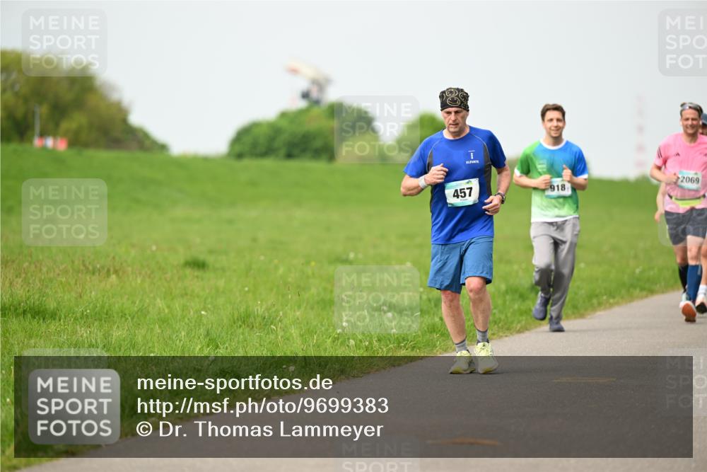 10.05.2026 - 8. Wedeler Halbmarathon Dr. Thomas Lammeyer http://msf.ph/oto/9699383 10.05.2026 11:37:01 Laufen 457, 918, 2069 meine-sportfotos.de