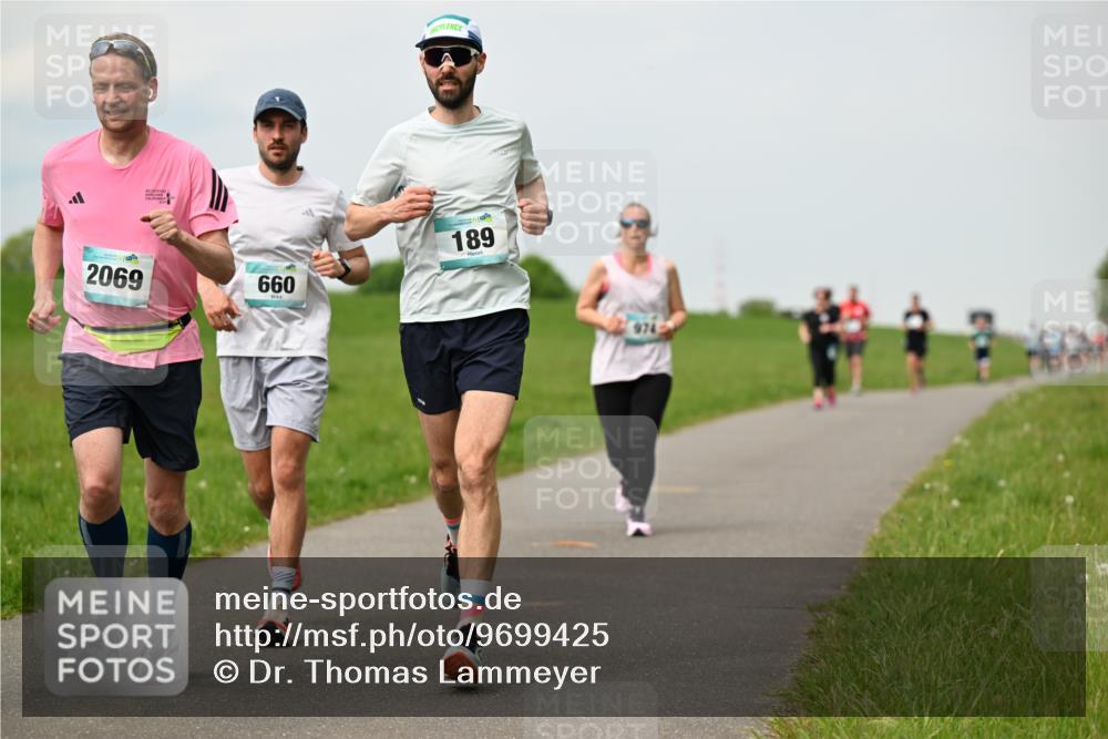 10.05.2026 - 8. Wedeler Halbmarathon Dr. Thomas Lammeyer http://msf.ph/oto/9699425 10.05.2026 11:37:08 Laufen 2069, 660, 189 meine-sportfotos.de