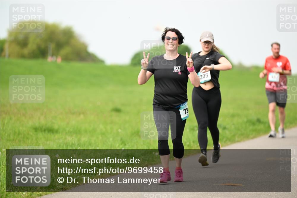 10.05.2026 - 8. Wedeler Halbmarathon Dr. Thomas Lammeyer http://msf.ph/oto/9699458 10.05.2026 11:37:19 Laufen 205 meine-sportfotos.de