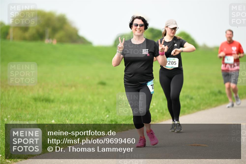 10.05.2026 - 8. Wedeler Halbmarathon Dr. Thomas Lammeyer http://msf.ph/oto/9699460 10.05.2026 11:37:20 Laufen 2205 meine-sportfotos.de