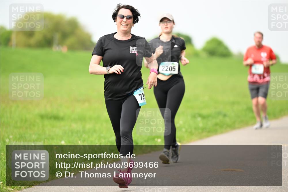 10.05.2026 - 8. Wedeler Halbmarathon Dr. Thomas Lammeyer http://msf.ph/oto/9699466 10.05.2026 11:37:20 Laufen 731, 2205 meine-sportfotos.de