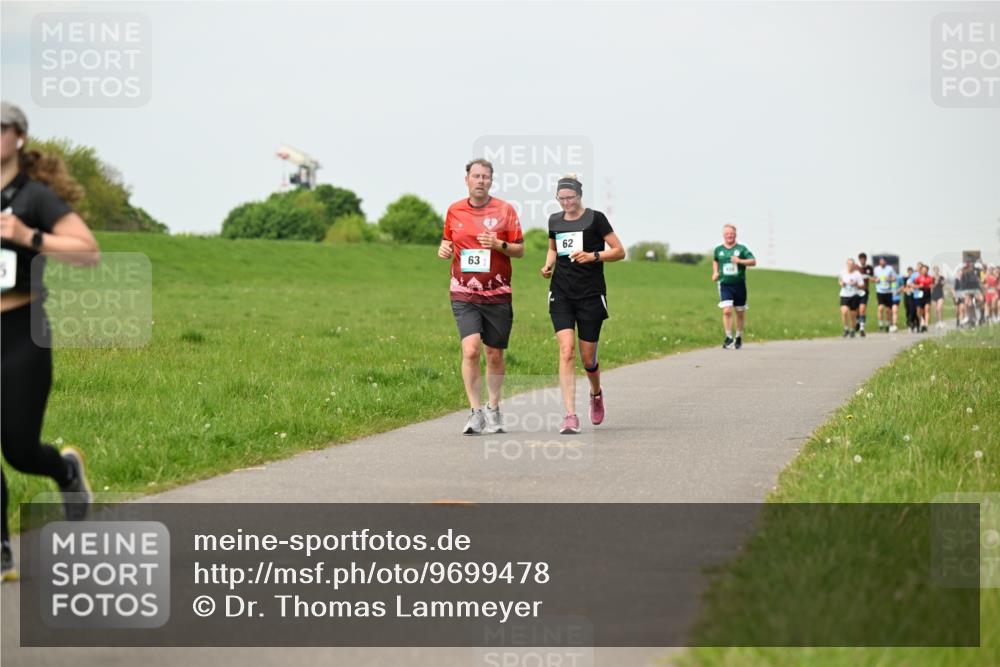 10.05.2026 - 8. Wedeler Halbmarathon Dr. Thomas Lammeyer http://msf.ph/oto/9699478 10.05.2026 11:37:22 Laufen  meine-sportfotos.de