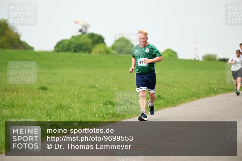 10.05.2026 - 8. Wedeler Halbmarathon Dr. Thomas Lammeyer http://msf.ph/oto/9699553 10.05.2026 11:37:32 Laufen 7120 meine-sportfotos.de