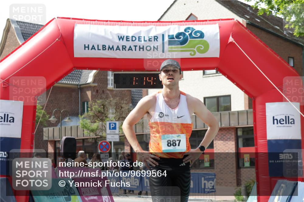 10.05.2026 - 8. Wedeler Halbmarathon Yannick Fuchs http://msf.ph/oto/9699564 10.05.2026 11:14:09 Ziel 887 meine-sportfotos.de